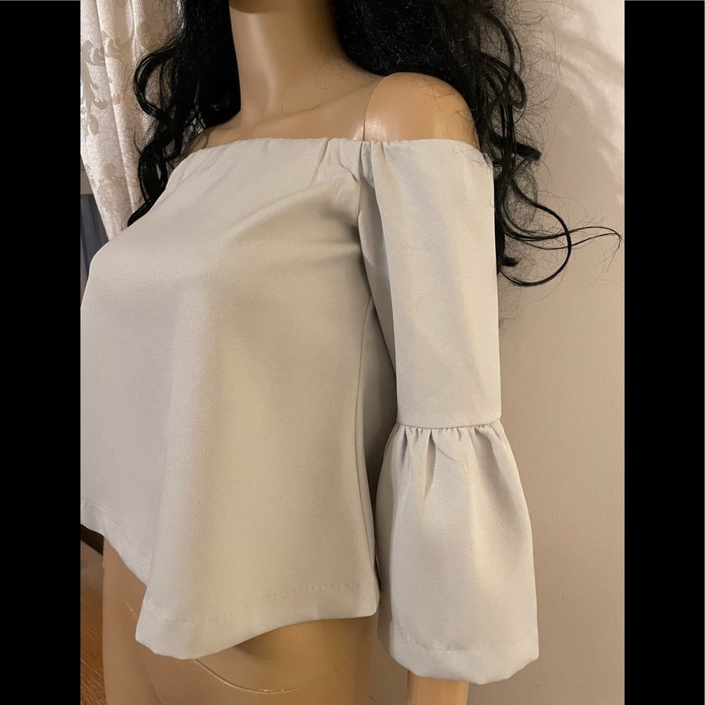 NWOT Paper Heart Off The Shoulder Blouse Soft Grey XS